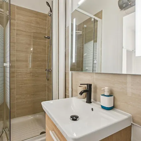 Apartament Chic And Comfortable Paryż