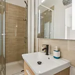Apartment Chic And Comfortable Paris