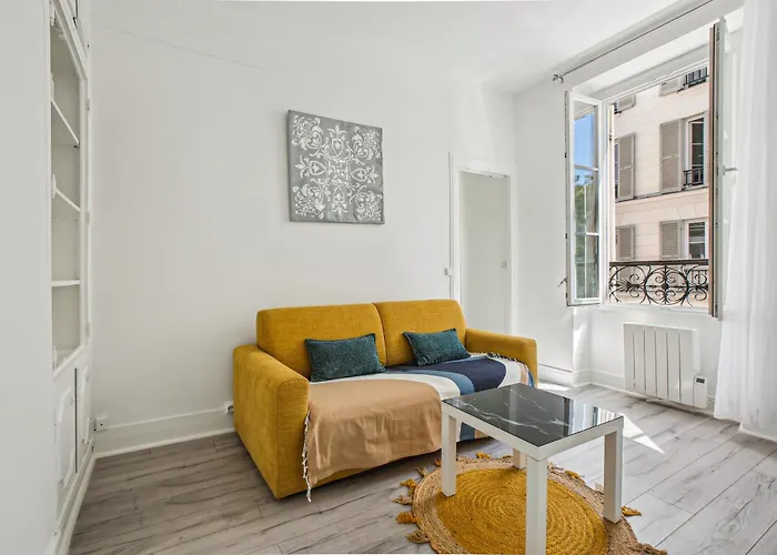 דירה Chic And Comfortable